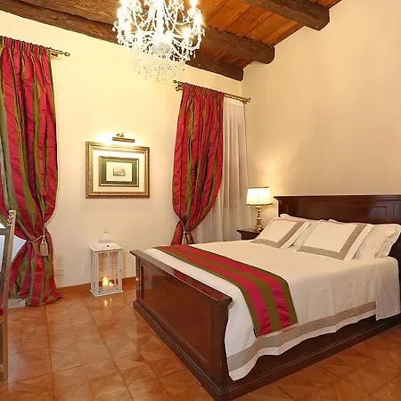 The Palazzetto Guest house 3*