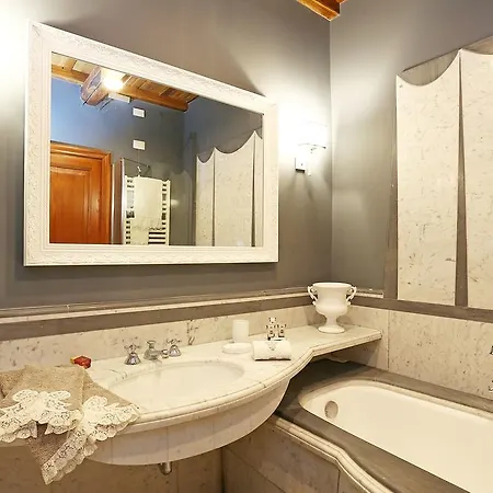 The Palazzetto ゲストハウス ローマ