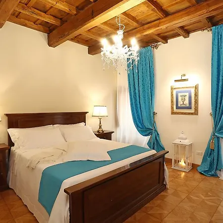 ゲストハウス The Palazzetto 3*